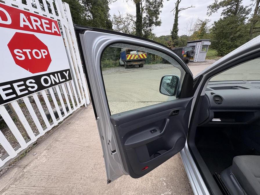 Used Volkswagen Caddy Maxi 2014 for sale - 76096240: Photo 20