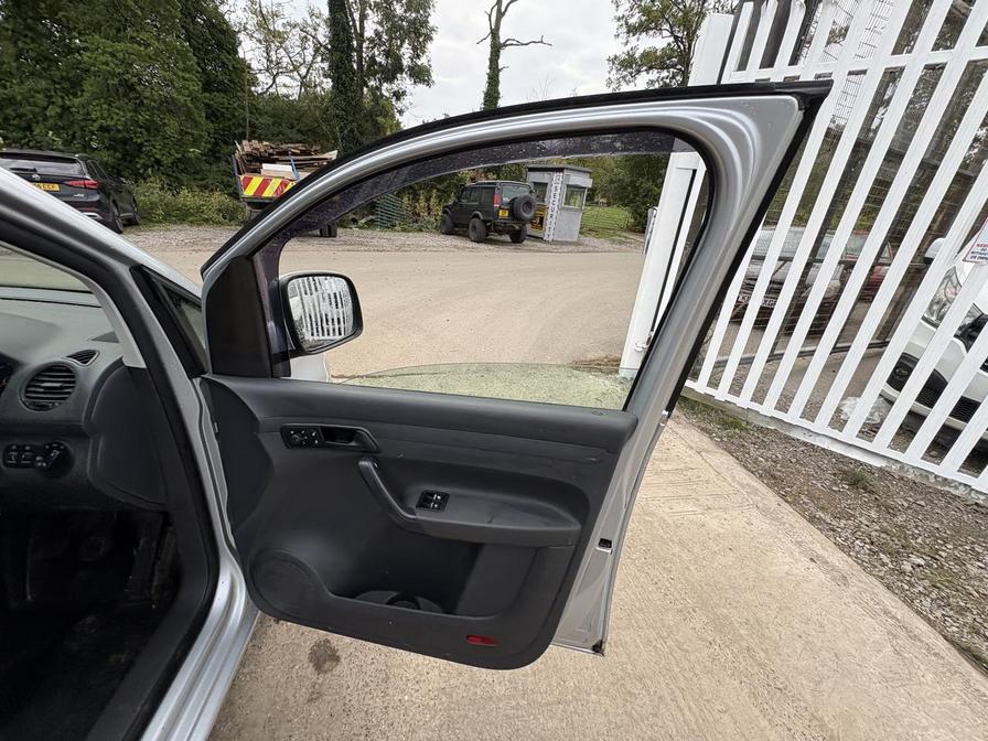 Used Volkswagen Caddy Maxi 2014 for sale - 76096240: Photo 23