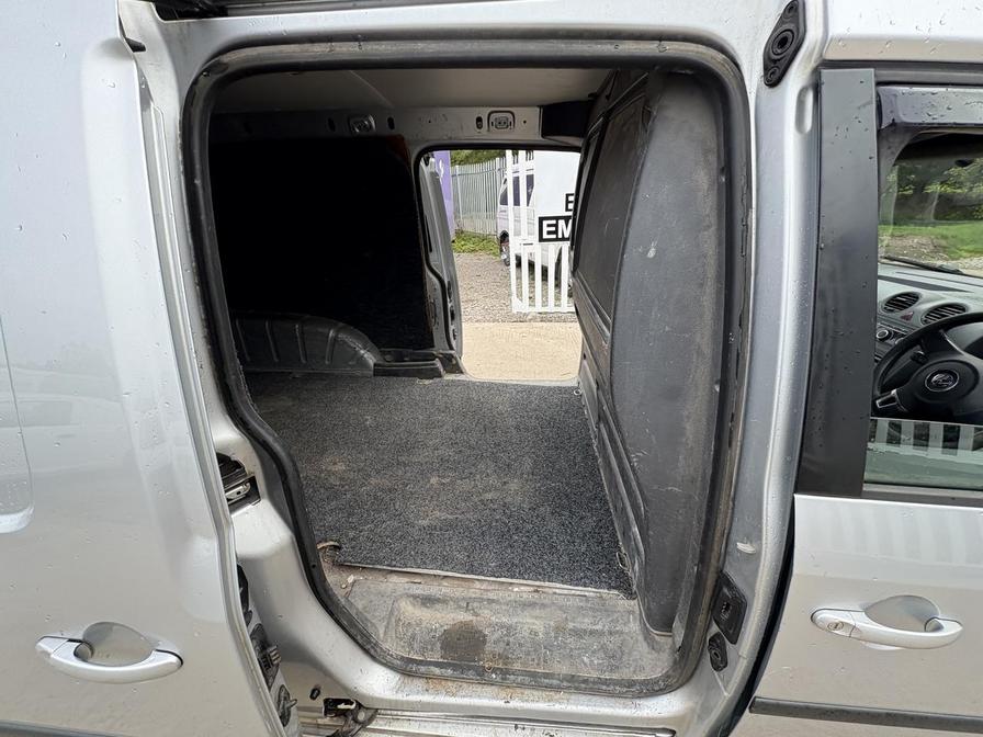 Used Volkswagen Caddy Maxi 2014 for sale - 76096240: Photo 9