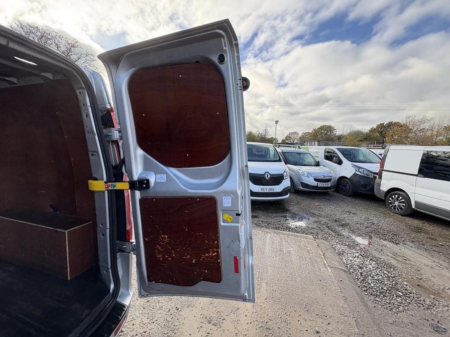 Used Ford Transit Custom 2020 for sale - 76523739: Photo 11