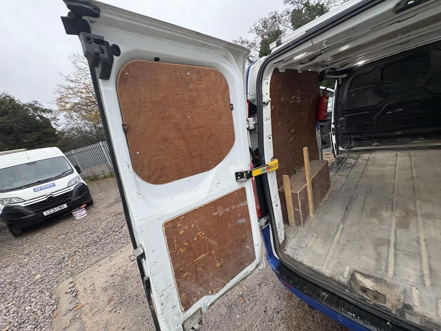 Used Ford Transit Custom 2022 for sale - 76587383: Photo 10