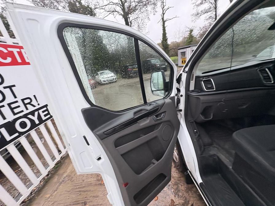 Used Ford Transit Custom 2022 for sale - 76587383: Photo 9