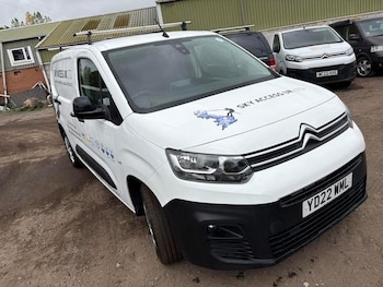 2022 - 1.5 BHDi 850Kg Crew Van Enterprise Pro 100ps 6 Spd