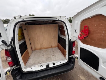 Used Citroen Berlingo 2022 for sale - 76261866: Photo 4
