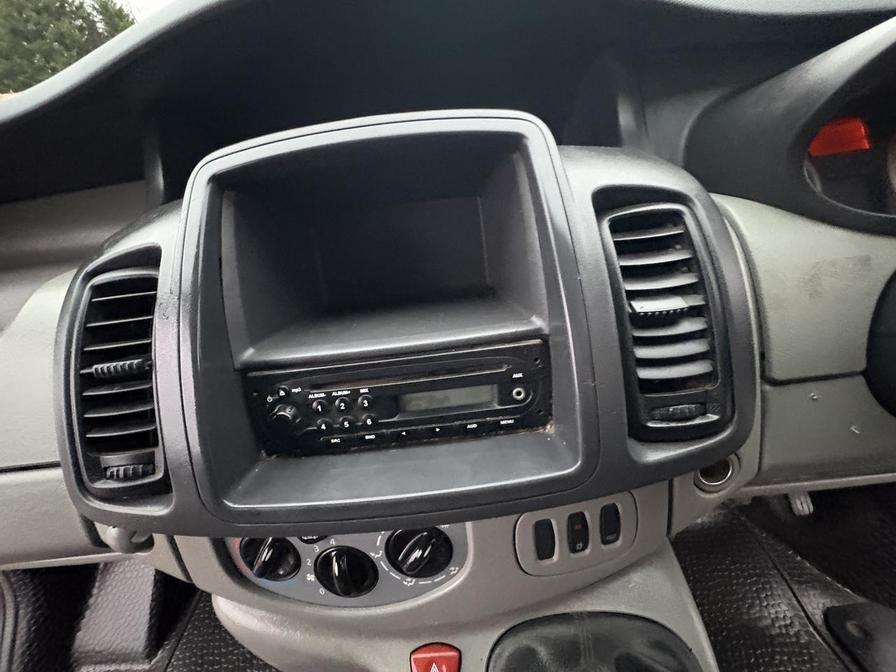 Used Vauxhall Vivaro for sale - 77239716: Photo 16