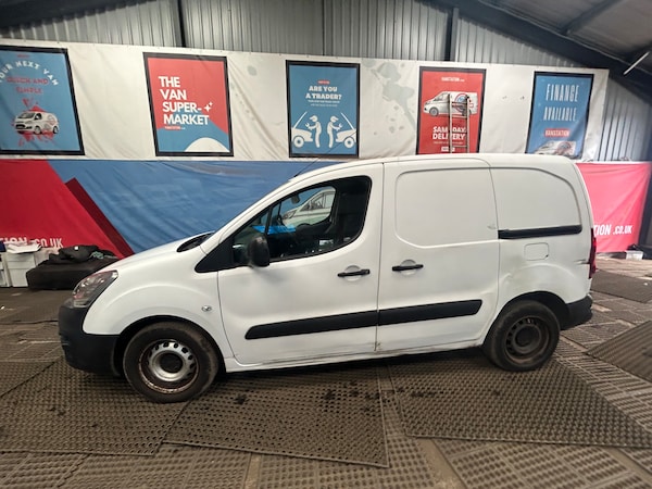 Used Peugeot Partner 2017 for sale - 75648959: Photo 11