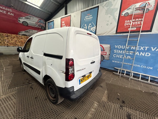 Used Peugeot Partner 2017 for sale - 75648959: Photo 21