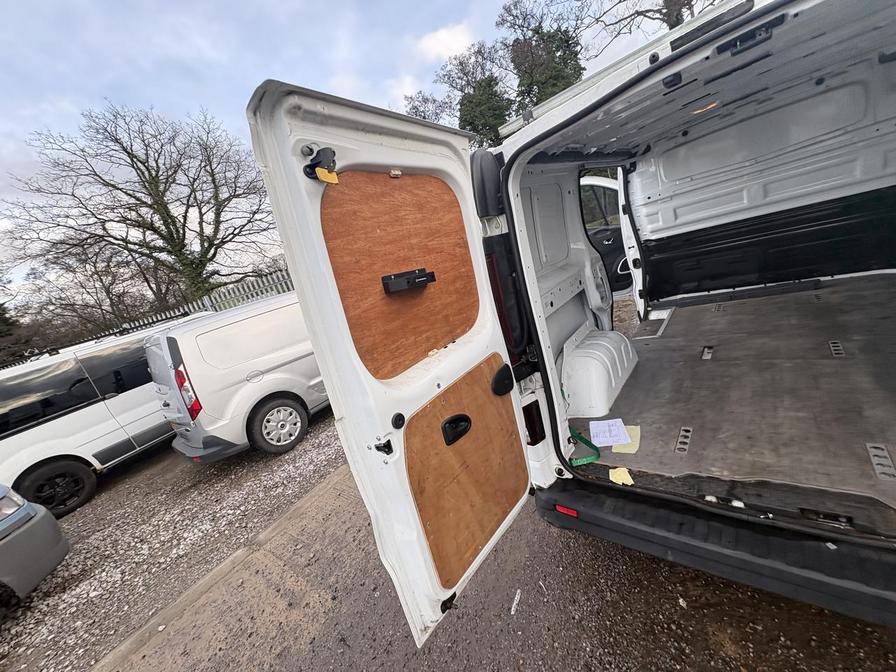 Used Vauxhall Vivaro 2018 for sale - 77401517: Photo 13