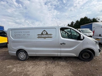 Used Vauxhall Vivaro 2015 for sale - 76261868: Photo 3