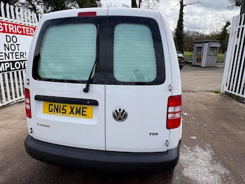 Used Volkswagen Caddy 2015 for sale - 77842206: Photo