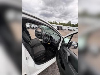 Used Peugeot Partner 2017 for sale - 79714515: Photo