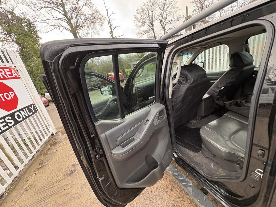 Used Nissan Navara 2013 for sale - 77051131: Photo 12