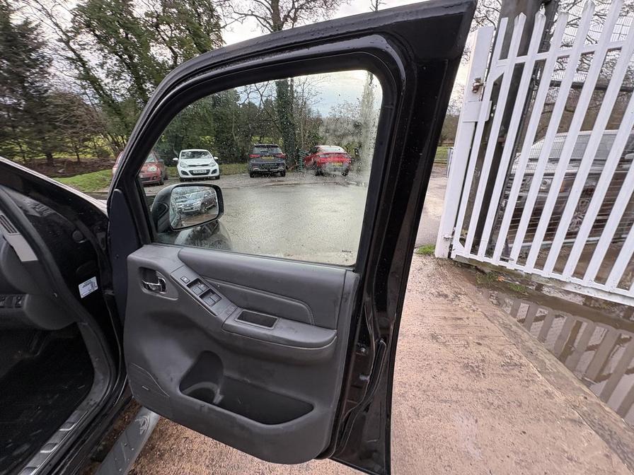 Used Nissan Navara 2013 for sale - 77051131: Photo 14