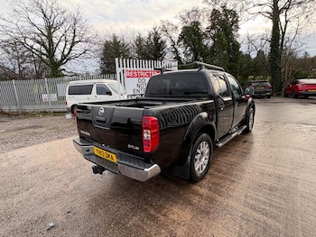 Used Nissan Navara 2013 for sale - 77051131: Photo