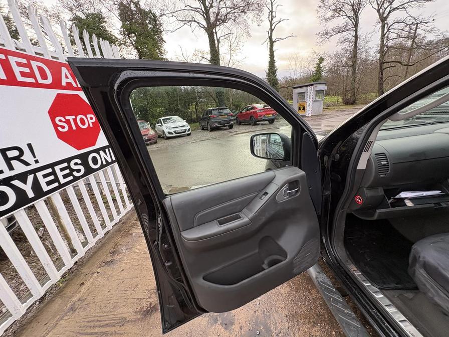 Used Nissan Navara 2013 for sale - 77051131: Photo 8