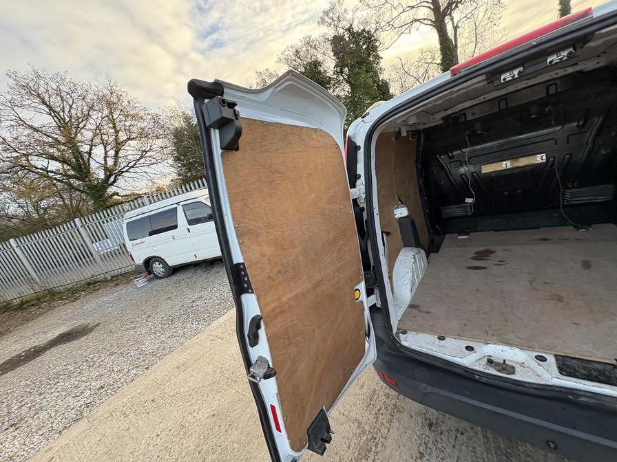 Used Ford Transit Connect 2015 for sale - 76661704: Photo 17