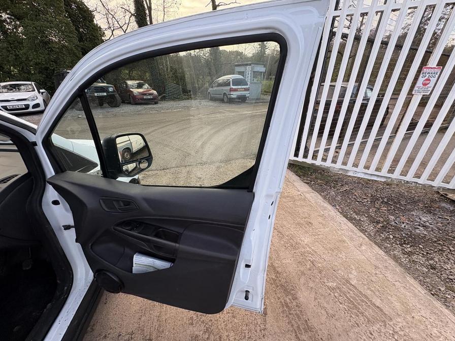 Used Ford Transit Connect 2015 for sale - 76661704: Photo 18