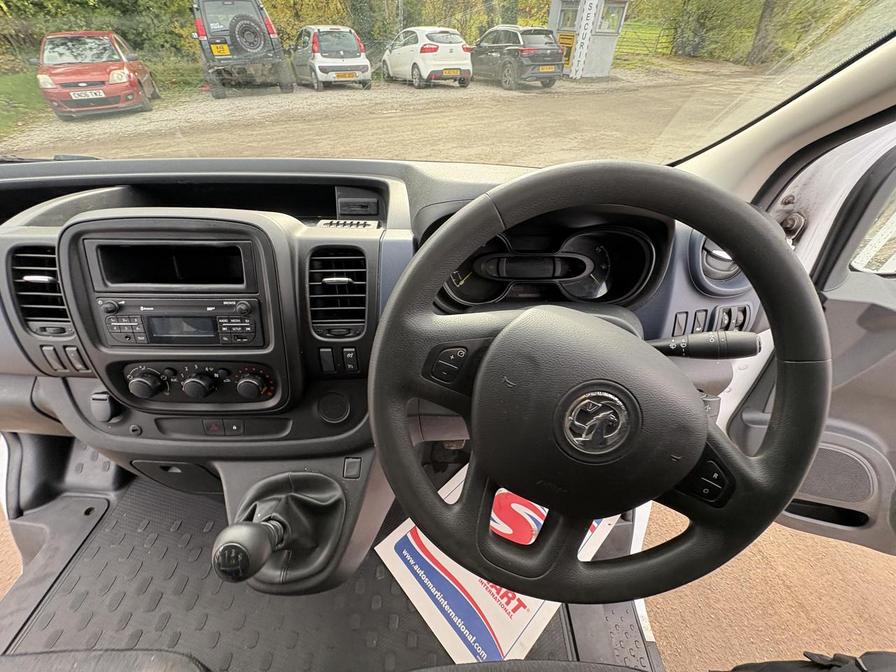 Used Vauxhall Vivaro 2015 for sale - 76401028: Photo 13