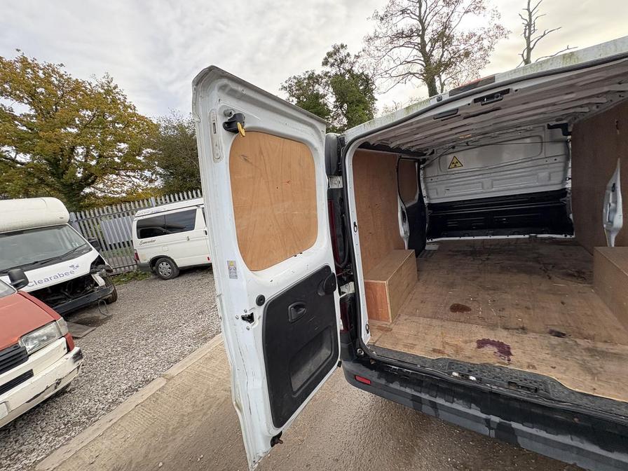 Used Vauxhall Vivaro 2015 for sale - 76401028: Photo 21