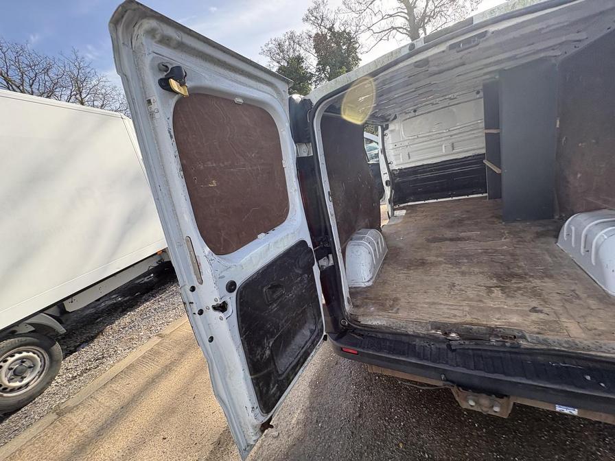 Used Vauxhall Vivaro 2017 for sale - 77894278: Photo 18