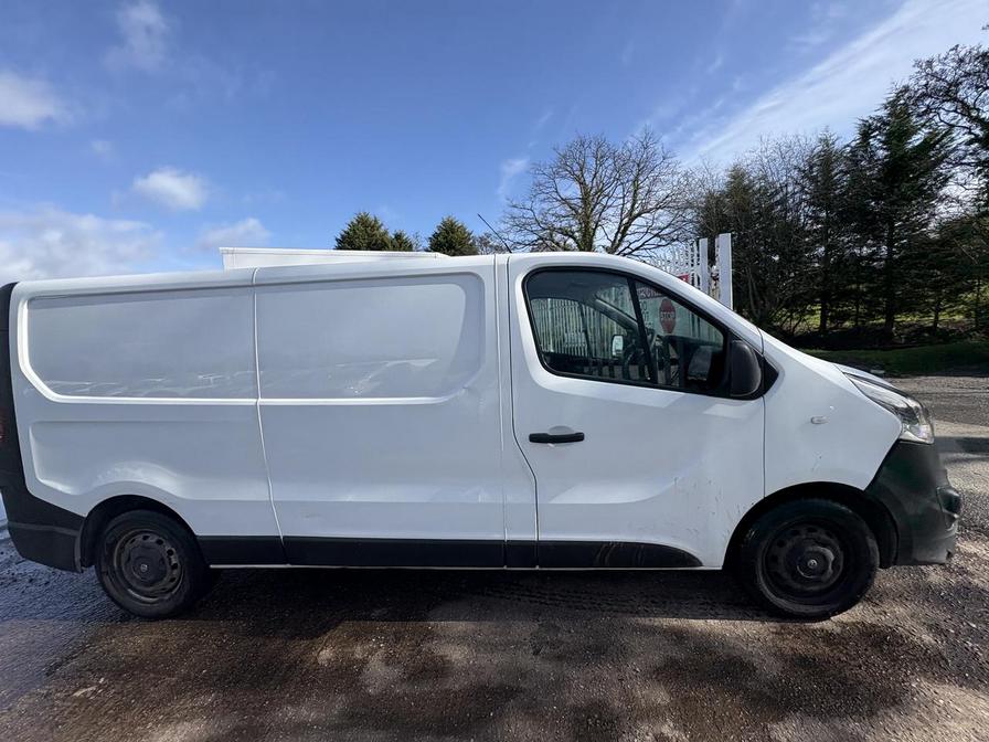 Used Vauxhall Vivaro 2017 for sale - 77894278: Photo 2