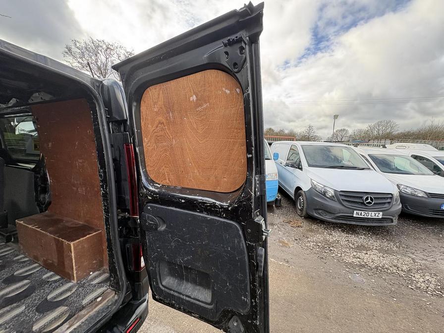 Used Renault Trafic 2017 for sale - 77842211: Photo 11