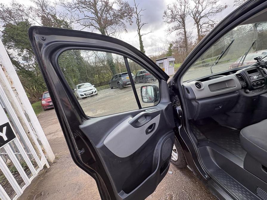 Used Renault Trafic 2017 for sale - 77842211: Photo 18