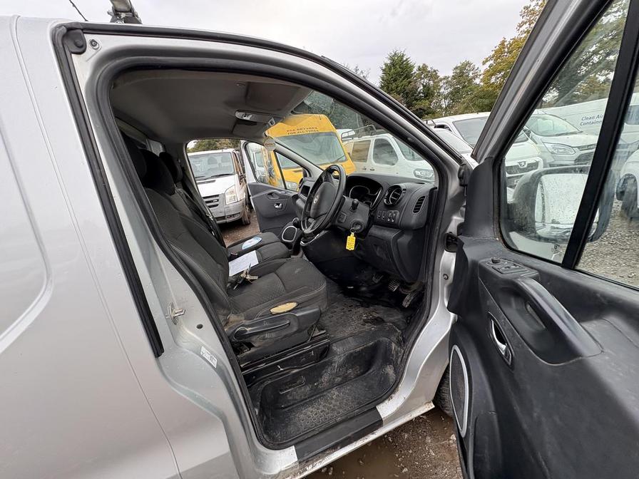 Used Vauxhall Vivaro 2015 for sale - 76362073: Photo 6