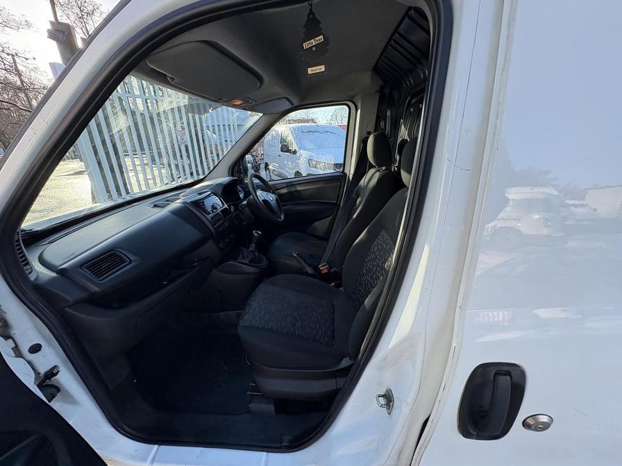 Used Vauxhall Combo 2016 for sale - 77102755: Photo 7