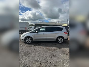 Used Ford S-Max 2015 for sale - 79849317: Photo