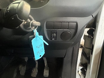 Used Peugeot Partner 2011 for sale - 75844287: Photo