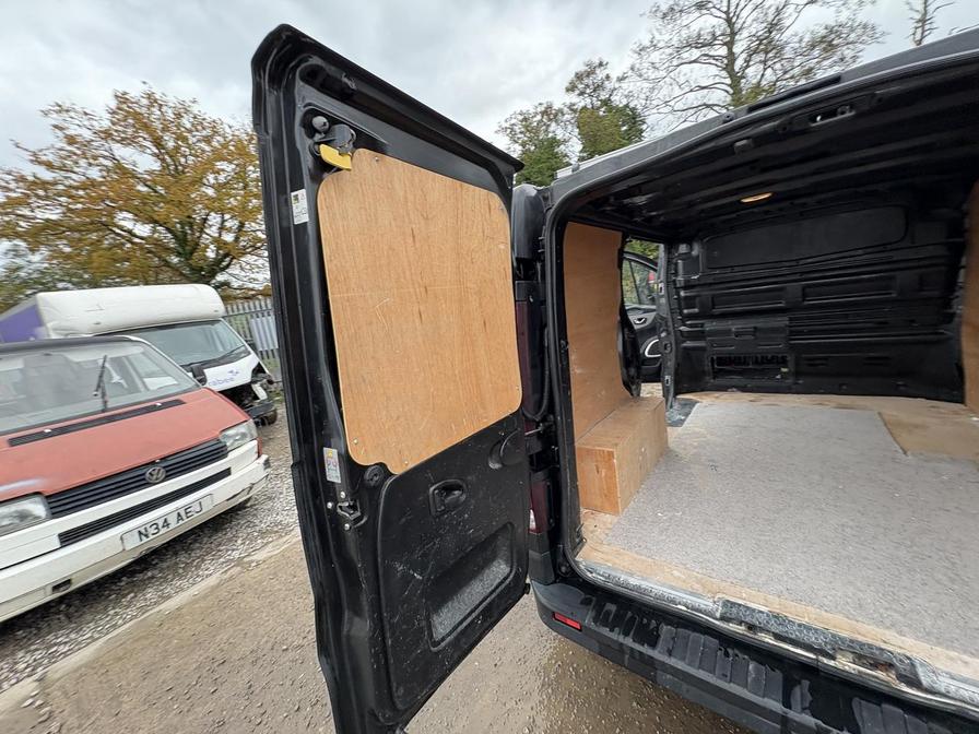 Used Renault Trafic 2015 for sale - 76515201: Photo 9