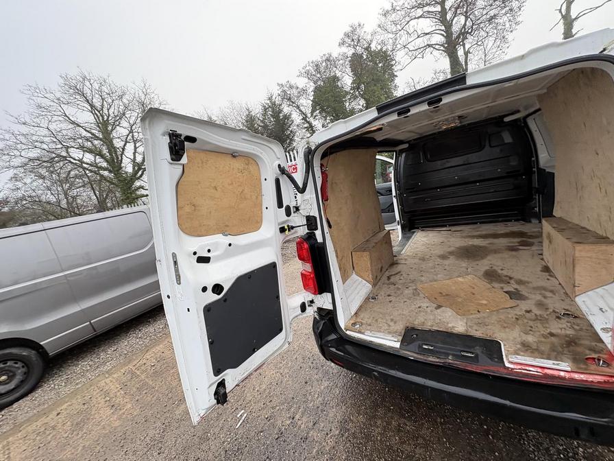Used Vauxhall Vivaro for sale - 77239720: Photo 16