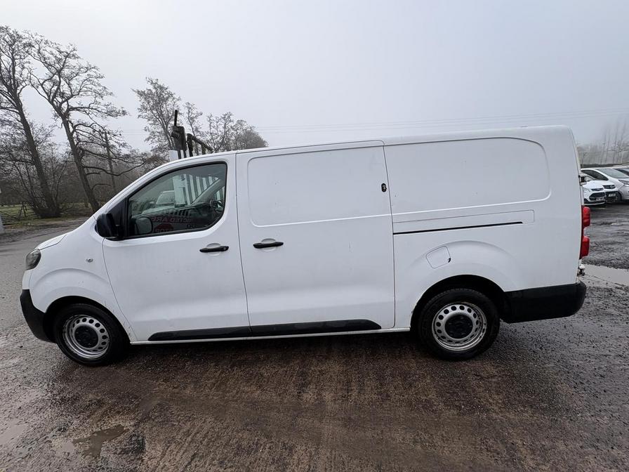 Used Vauxhall Vivaro for sale - 77239720: Photo 4