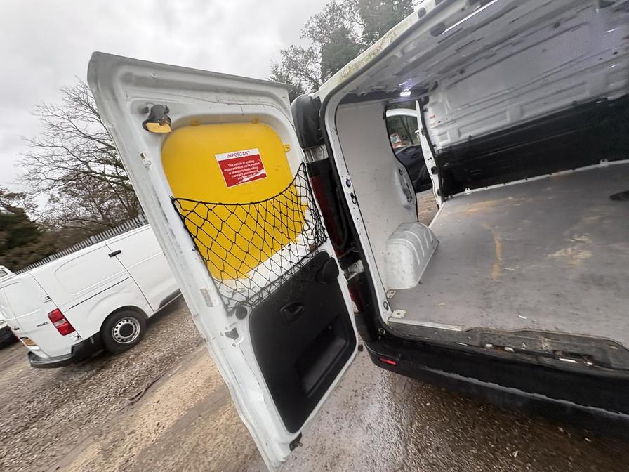 Used Vauxhall Vivaro 2017 for sale - 77739364: Photo 16