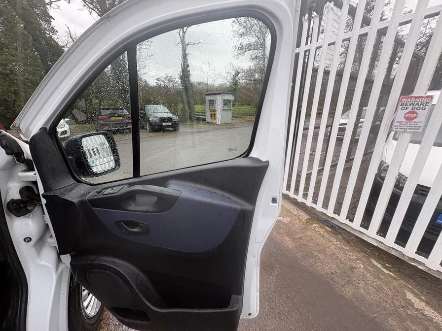 Used Vauxhall Vivaro 2017 for sale - 77739364: Photo 20