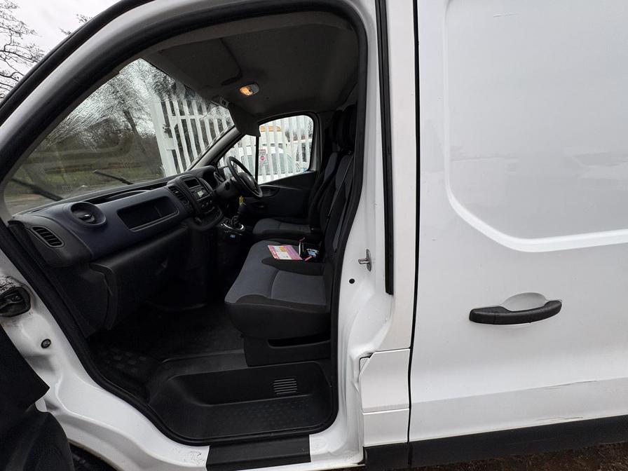 Used Vauxhall Vivaro 2017 for sale - 77739364: Photo 4