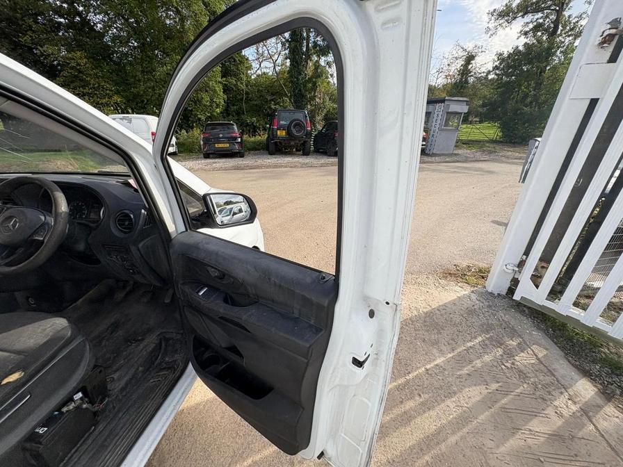 Used Mercedes-Benz Vito 2015 for sale - 76459498: Photo 14