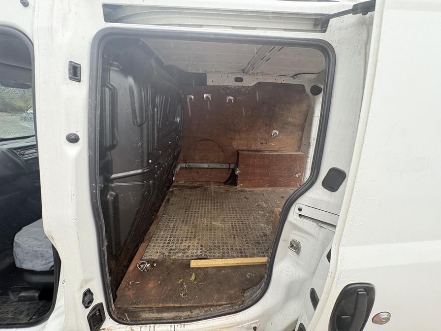 Used Vauxhall Combo 2017 for sale - 77577012: Photo 12