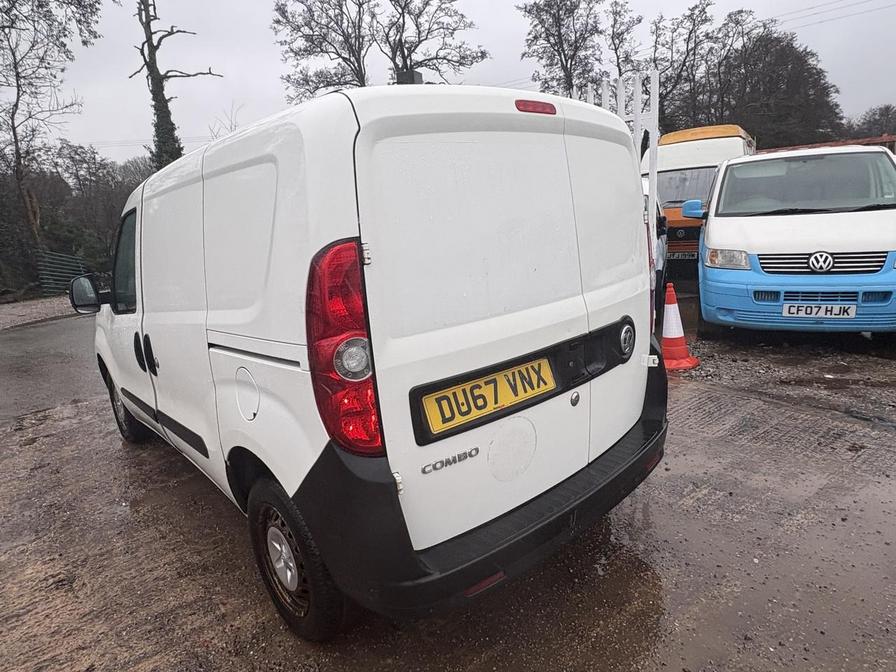 Used Vauxhall Combo 2017 for sale - 77577012: Photo 8