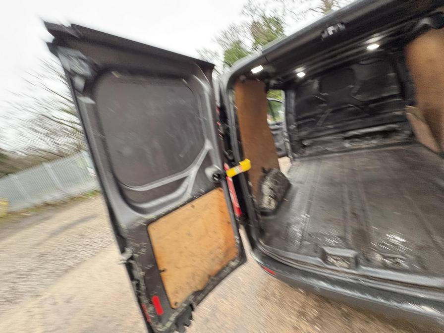 Used Ford Transit Custom 2019 for sale - 77000044: Photo 17