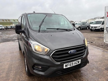 Used Ford Transit Custom 2019 for sale - 77000044: Photo