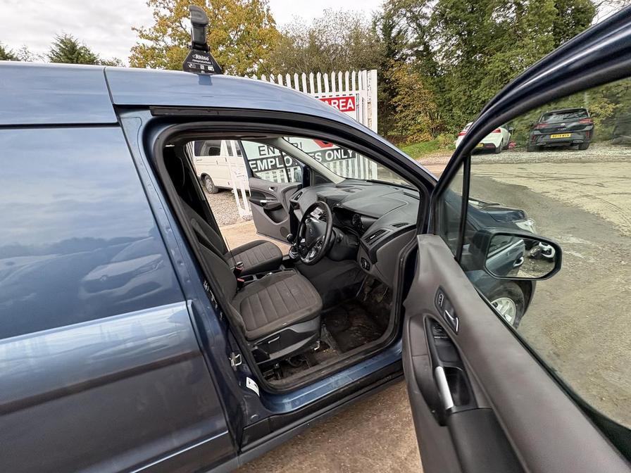 Used Ford Transit Connect 2018 for sale - 76362063: Photo 10