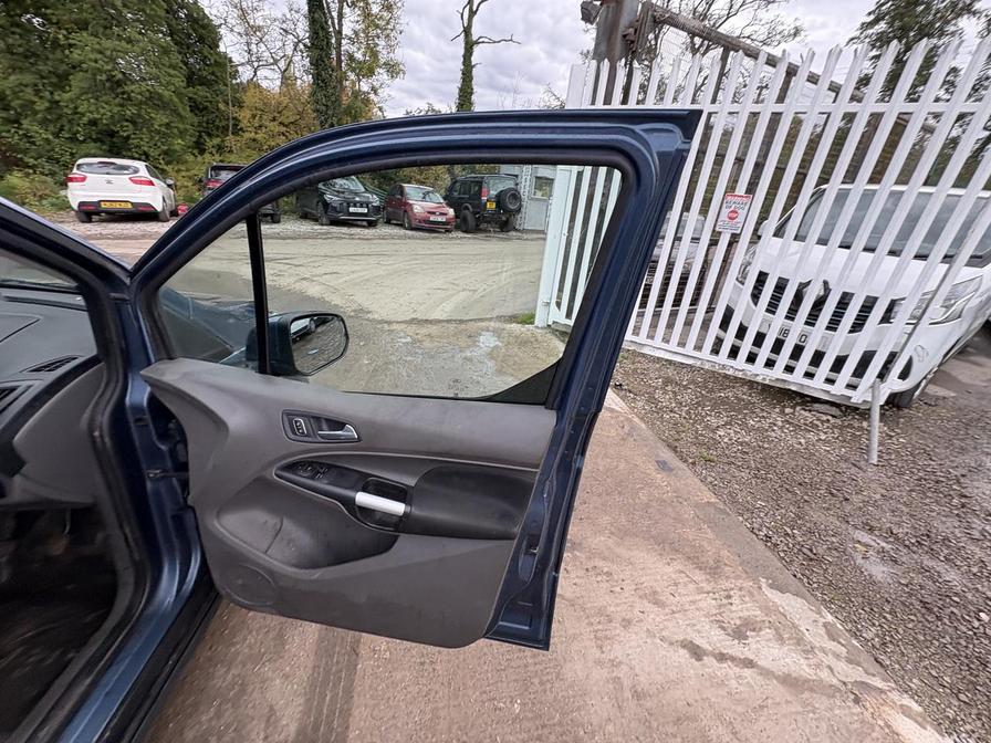 Used Ford Transit Connect 2018 for sale - 76362063: Photo 11
