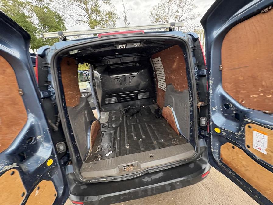 Used Ford Transit Connect 2018 for sale - 76362063: Photo 15