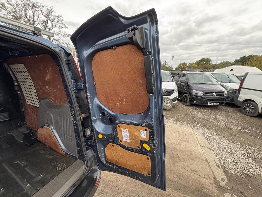 Used Ford Transit Connect 2018 for sale - 76362063: Photo 20