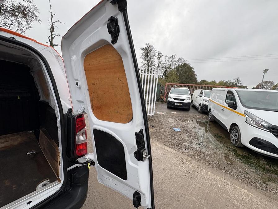 Used Citroen Berlingo 2023 for sale - 76523742: Photo 7