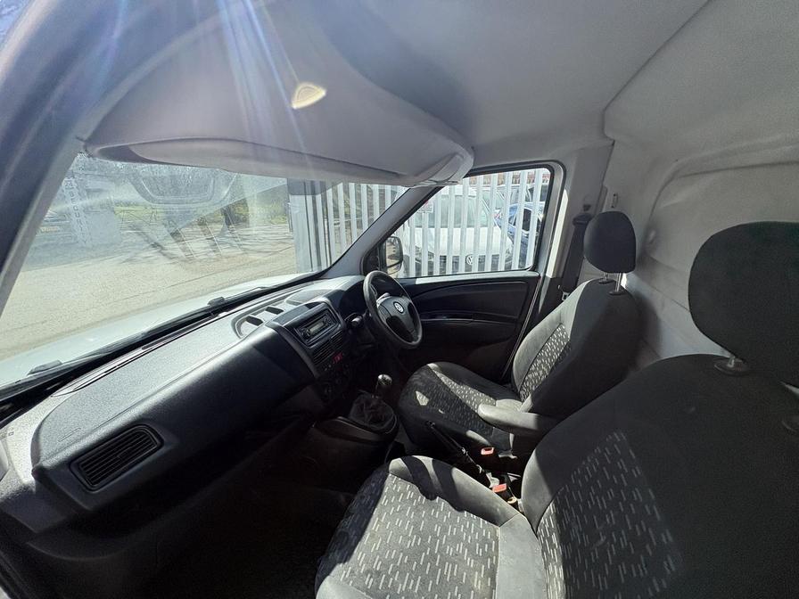 Used Vauxhall Combo 2015 for sale - 78137231: Photo 11