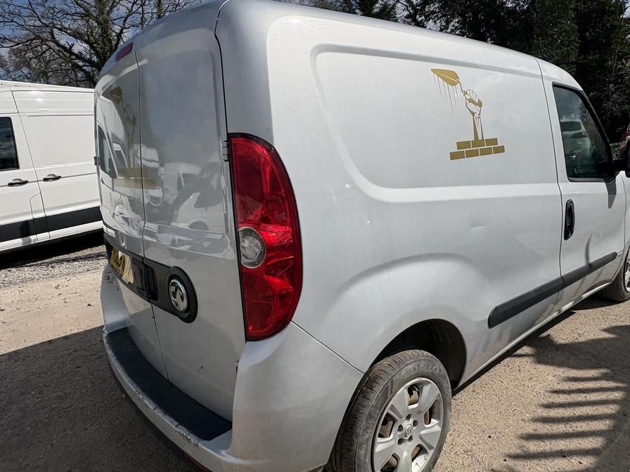 Used Vauxhall Combo 2015 for sale - 78137231: Photo 3