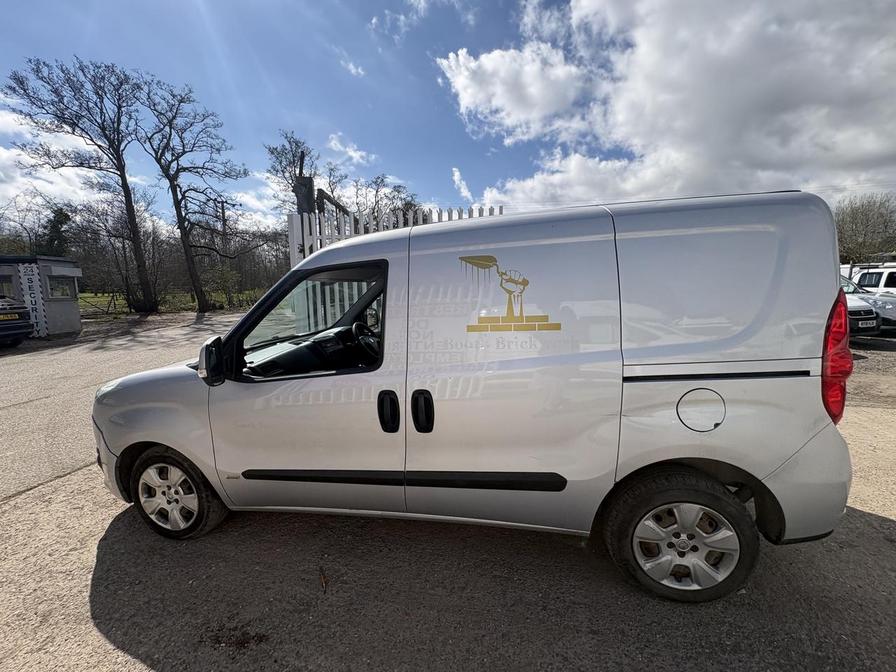 Used Vauxhall Combo 2015 for sale - 78137231: Photo 6